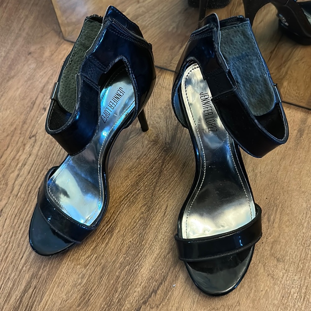 Jennifer Lopez Stilleto Sandals Black Patent Leather Zipper In the Back Size 6.5